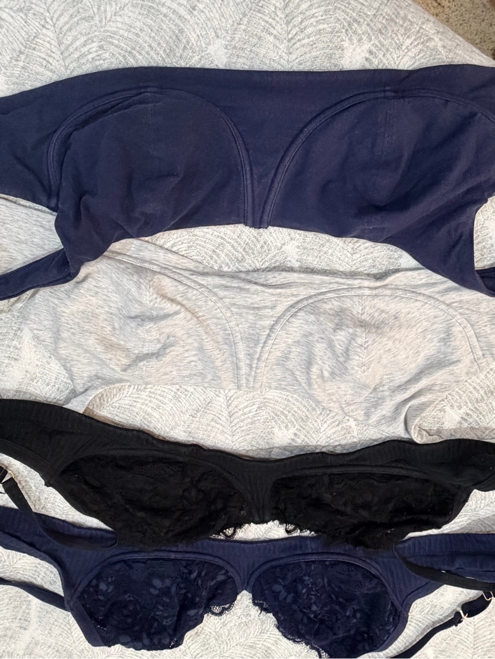 American Eagle Bra lot of 4 XL